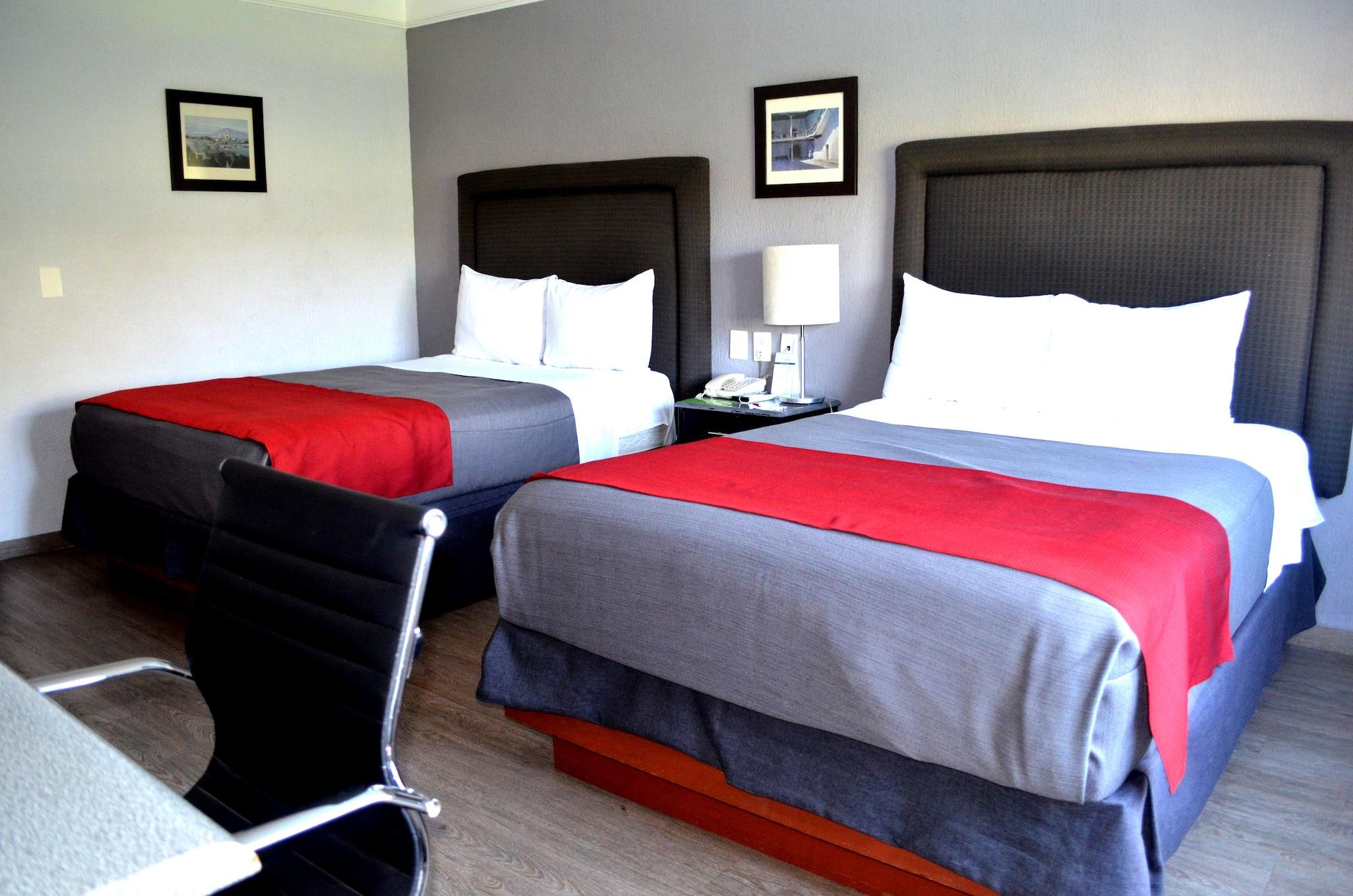 קרטרו Plaza Camelinas Hotel מראה חיצוני תמונה