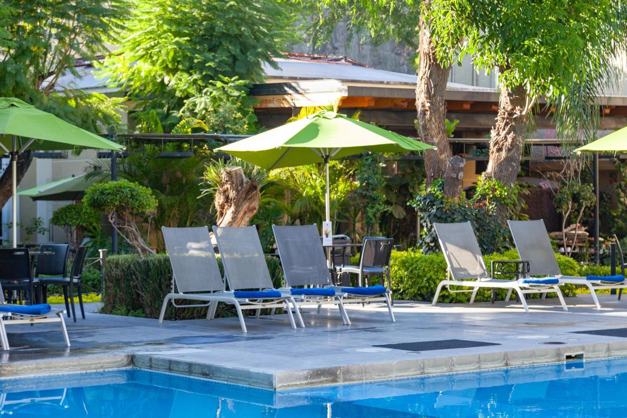 קרטרו Plaza Camelinas Hotel מראה חיצוני תמונה
