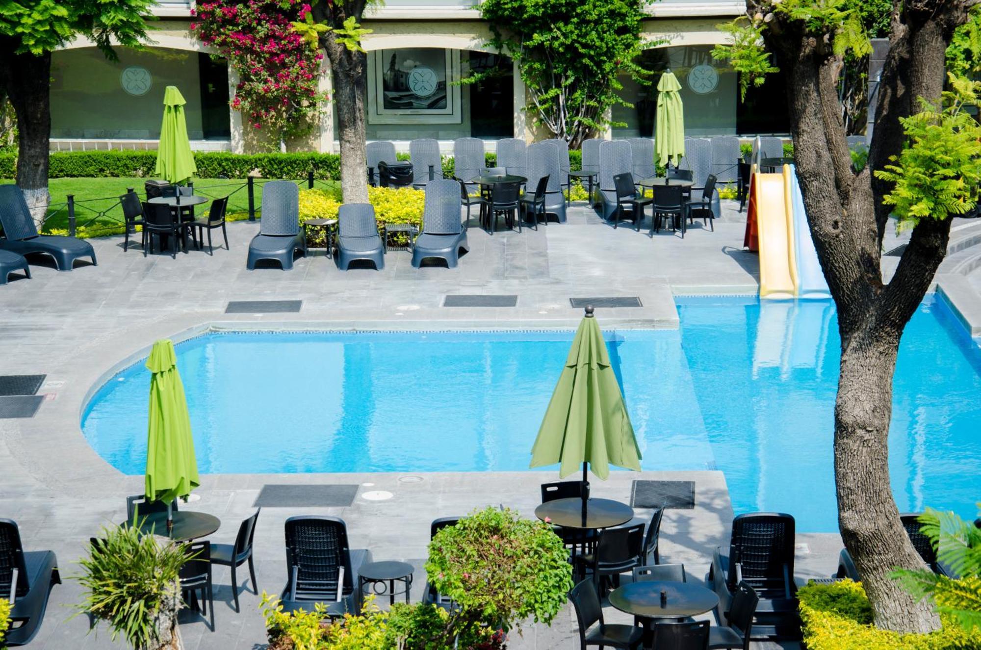 קרטרו Plaza Camelinas Hotel מראה חיצוני תמונה