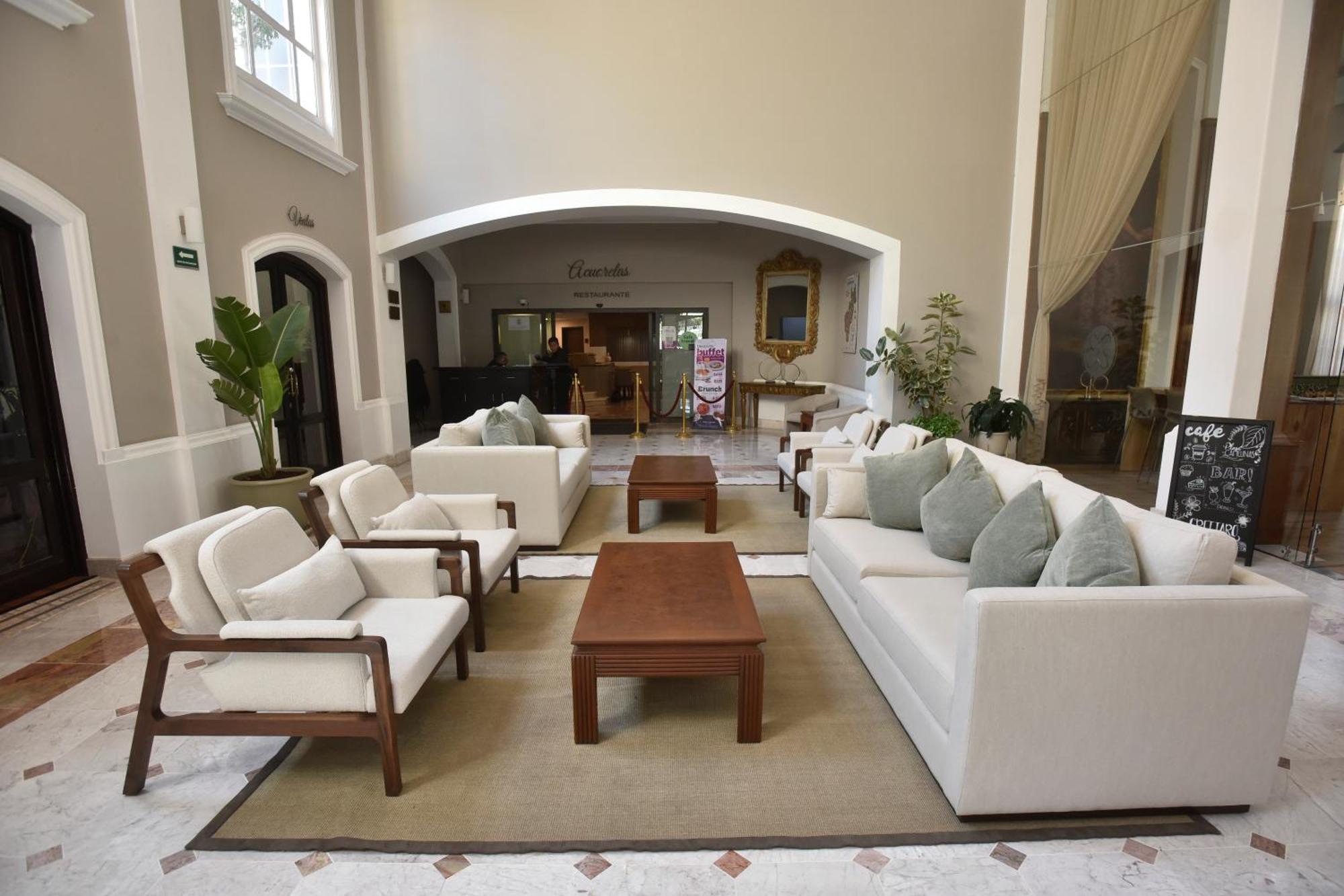 קרטרו Plaza Camelinas Hotel מראה חיצוני תמונה