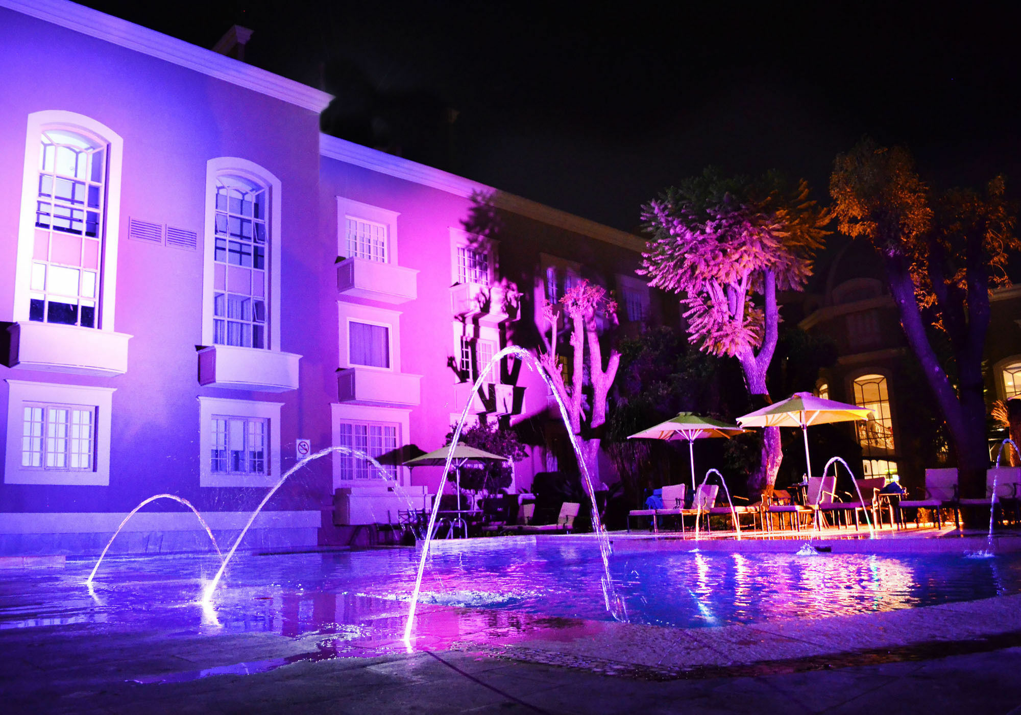 קרטרו Plaza Camelinas Hotel מראה חיצוני תמונה