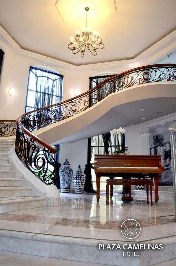 קרטרו Plaza Camelinas Hotel מראה חיצוני תמונה